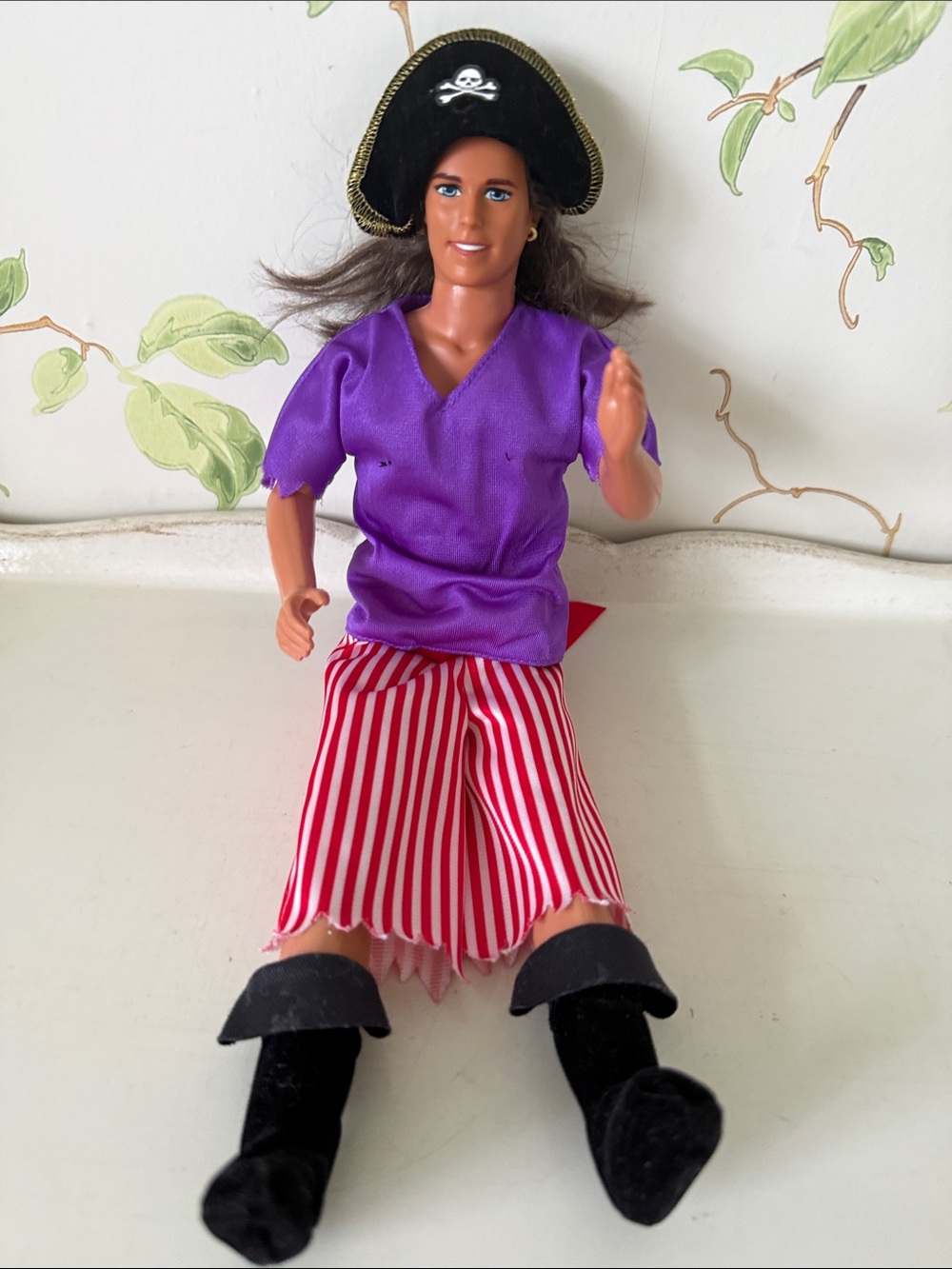 1998 Halloween Ken Pirate Barbie Doll - Picture 5 of 6